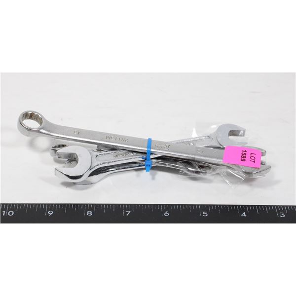 BUNDLE OF WRENCHES