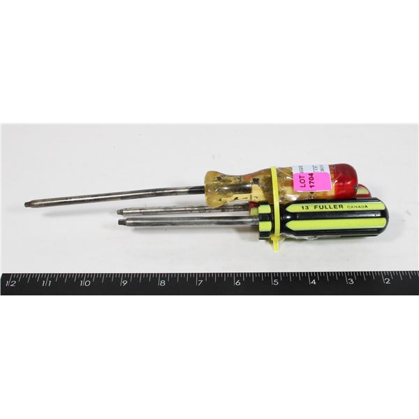 BUNDLE OF ASSORTED SCREWDRIVERS