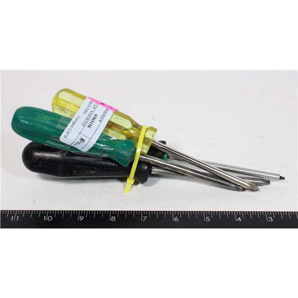 BUNDLE OF ASSORTED SCREWDRIVERS