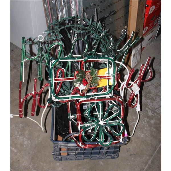 BUNDLE OF LIGHT UP CHRISTMAS DECORATIONS