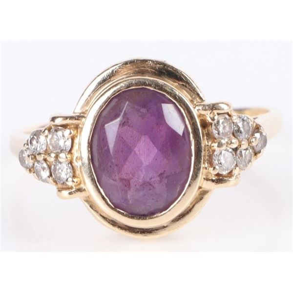 BEAUTIFUL 14K  2CT  OVAL AMETHYST & DIAMOND RING