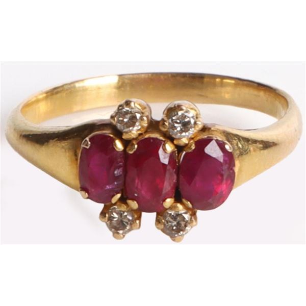 14K GOLD DIAMOND & TRI-RUBY RING