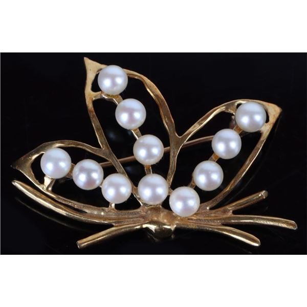 4.25-4.45MM WHITE PEARL 18K YELLOW GOLD BROOCH
