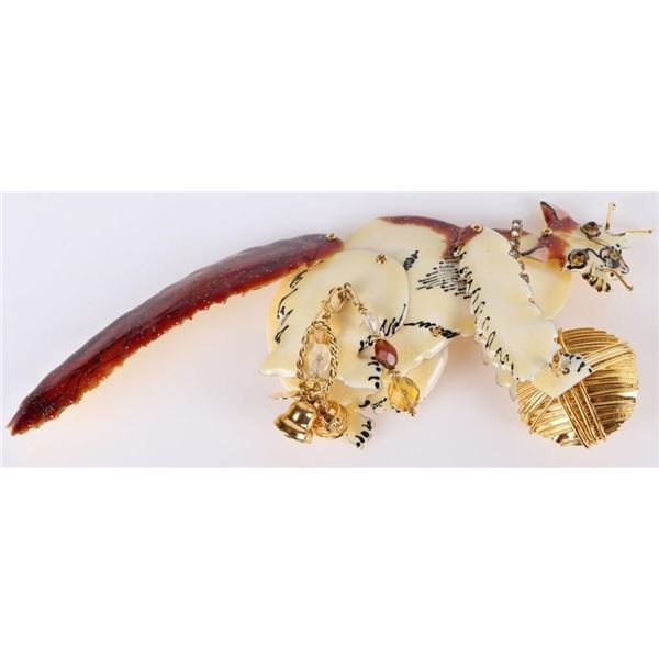 LUNCH AT THE RITZ MOVEABLE CAT W/ YARN BROOCH