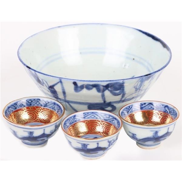 ANTIQUE ASIAN BLUE & WHITE BOWL & CUPS.