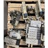 Image 8 : Lot of Misc. SMC Valve Assemblies