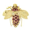 Image 2 : 14K Yellow Gold 1.40 ctw Round Ruby Detailed Textured Fly Bee Insect Pin Brooch