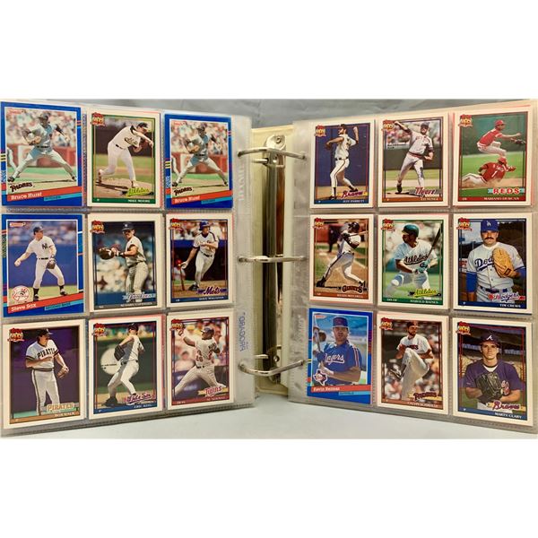 (468) Large Binder Full of MLB Baseball Cards