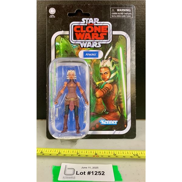 Star Wars: The Clone Wars - Ahsoka Figurine Rare NIB