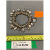 Image 2 : Vintage Freshwater Pearl 1/2 Stretch Charm Bracelet