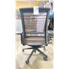 Image 3 : STEELCASE 46543100 SERIES 465 BROWN / BLACK MESH BACK MULTI ADJUSTABLE TASK CHAIR