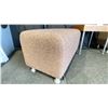Image 2 : TURNSTONE ALIGHT BROWN PADDED RECTANGULAR 36"W X 18"D X 19"H OTTOMAN