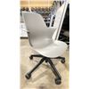 Image 2 : STEELCASE 480130 GREY PLASTIC PRE FORMED GAS LIFT MOBILE TASK CHAIR