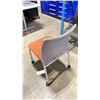Image 2 : JERSEY CAST ARMLESS GREY / RED PADDED MOBILE CLIENT CHAIR