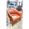 Image 2 : MITCHELL GOLD + BOB WILLIAMS RUST LEATHER SOLID WOOD FRAMED TUB CHAIR