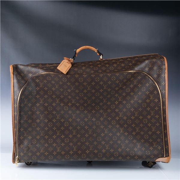 Louis Vuitton Monogram Pullman Suitcase