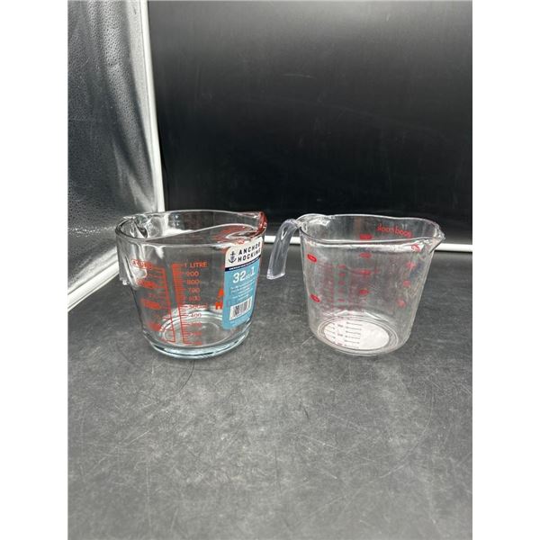 Anchor Hocking 32 oz Glass Measuring Cup and Good Cook 4-Cup Plastic Measuring Cup