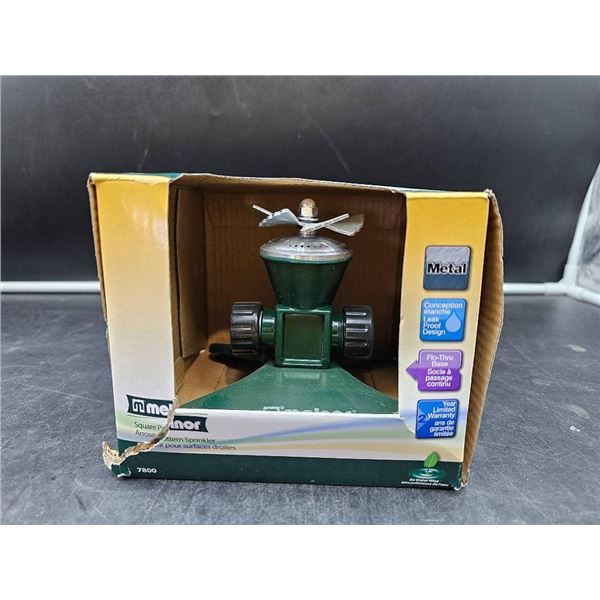 Melnor Square Pattern Sprinkler Model 7800 with Metal Base