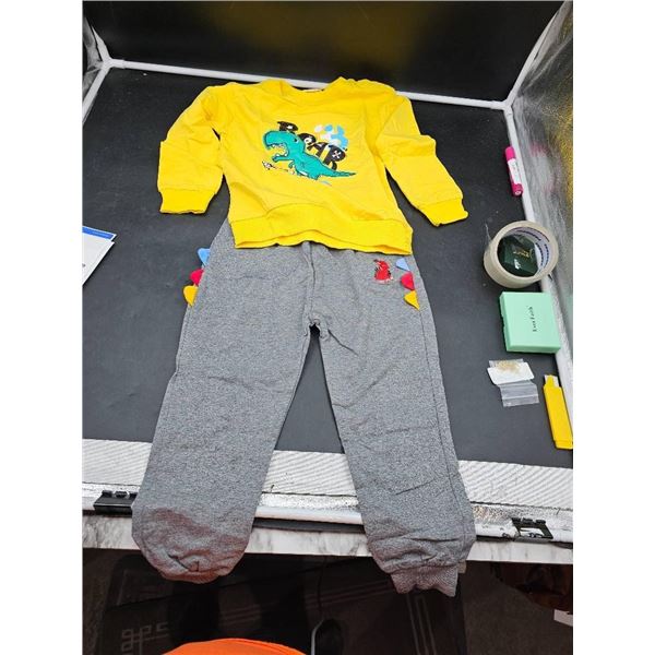 Wellkids Children’s Outfit Size 120 with Dinosaur Design