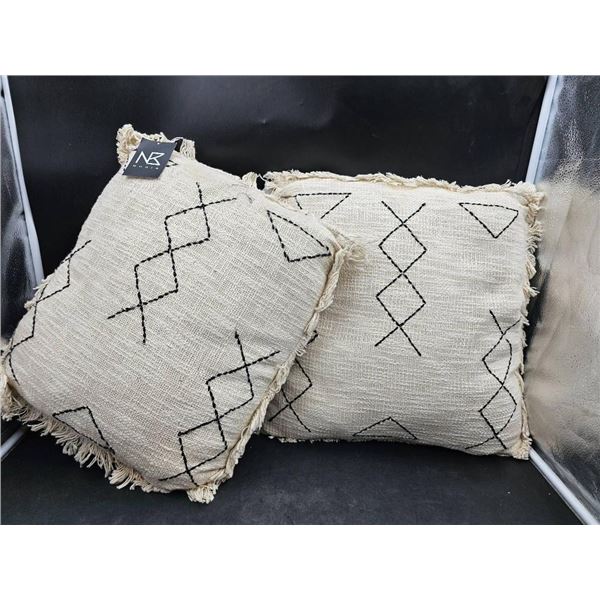 Set of Two Nobia Decorative Cushions with Geometric Patterns