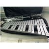 Image 3 : Yamaha 32 Keys Glockenspiel Bell with Stand, Music Stand, Mallets & Bag