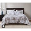 Image 1 : King Size 3-Piece Quilt Set in Neutral Colors
