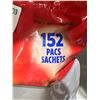 Image 2 : Kirkland UltraClean Laundry Detergent Pacs with 152 Sachets, 2.9 kg