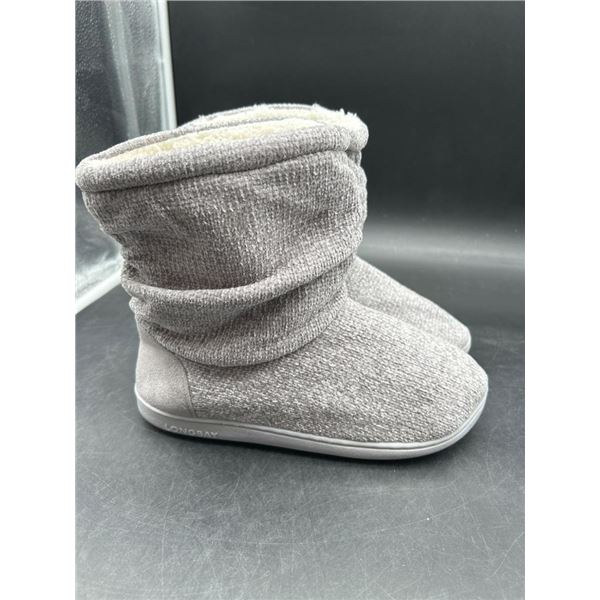 Pair of Gray Slipper Boots, Medium Size US 7-8, UK 5-6, EU 38-39