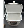 Image 3 : Glad Roommate Container, Space-Saving 5.7L Capacity