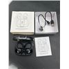 Image 2 : V90 True Wireless Earbuds with Charging Case and Accessories