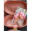 Image 3 : Compact Storage Case With Beads and Craft Materials