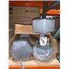 Image 1 : Set of 2 20-Pound Hex Dumbbells in Gray Finish