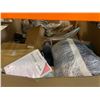 Image 2 : Mixed Lot of Miscellaneous Household and Office Items