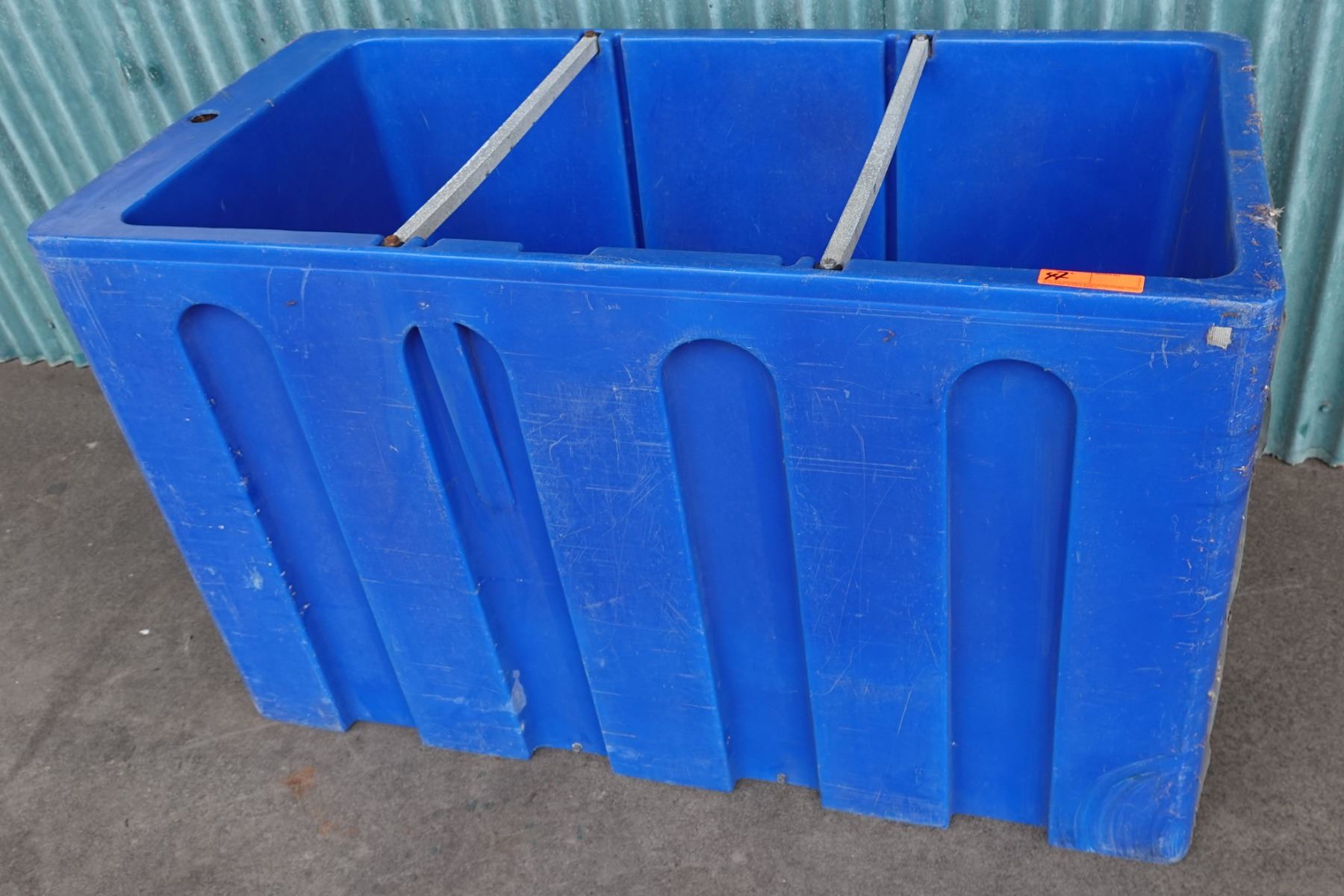 Rotocast Box Iowa Rotocast Large Blue Plastic 3-Section Pepsi Beverage Cooler 50