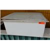 Image 1 : Rectangular Beverage Tub w/ Hinged Cover 30" x 25" x 14"H