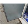 Image 8 : Leer 1002UA50MS Packaged Ice 2-Door Merchandiser Freezer