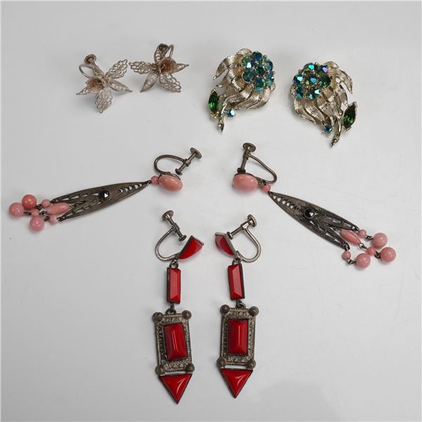 4pc Vintage Clip On and Screw Back Earrings Lot