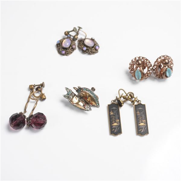 5pr Vintage Screwback Earrings Group
