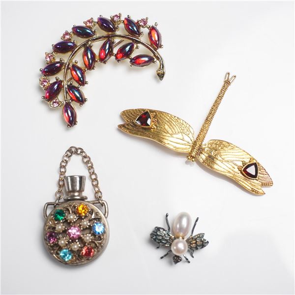 4pc Vintage Jewelry and Accessory Lot, Brooches and Flask