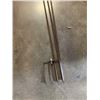 Image 2 : 3 PLANT HANGERS