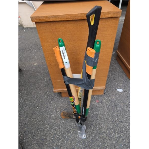 BUNDLE OF PRUNERS AND AXE