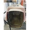 Image 2 : PET CARRIER, BIRD FEEDER AND FENCE BUCKETS