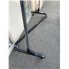 Image 2 : COMMERCIAL CLOTHING RACK