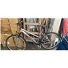 Image 1 : GREY INFINITY BIKE