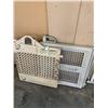 Image 2 : 2 BABY GATES