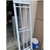 Image 1 : LARGE LOT OF ADJUSTABLE SECURITY BARS FOR WINDOWS