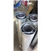 Image 2 : 3 VENT PIPES