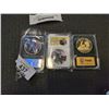 Image 1 : 3 NEW COMMEMORATIVE DONALD TRUMP COINS WITH CASES