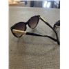 Image 2 : 2 PAIRS OF GUESS SUNGLASSES