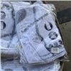 Image 2 : BOX OF NEW COMMERCIAL MOP HEADS